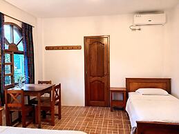 Banana Lodge