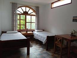 Banana Lodge