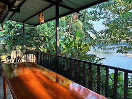 Banana Lodge
