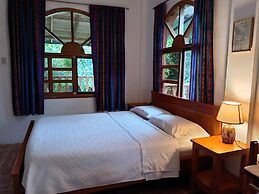 Banana Lodge