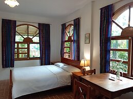 Banana Lodge