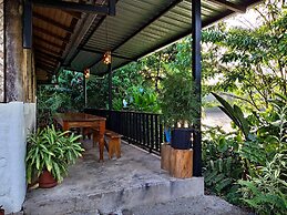 Banana Lodge