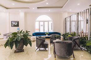 Dalat Paradise Hotel