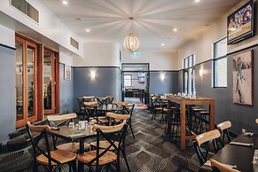 Belmore Hotel