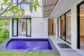 Villa Ease - Nusa Dua