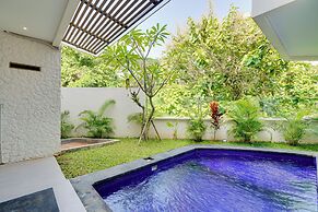 Villa Ease - Nusa Dua