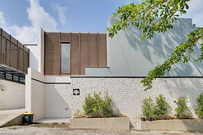 Villa Ease - Nusa Dua