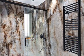 Dama Luxury Apartment