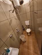 HOTEL BLUEBELL INN