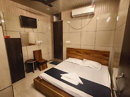 HOTEL BLUEBELL INN