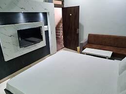 Gokul Hotel