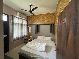 Gokul Hotel