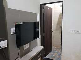 Gokul Hotel