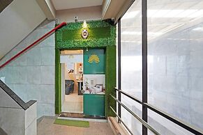 Hotel O Ugat Canal Surat Royal Orbit