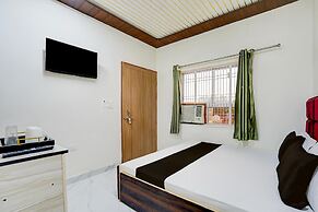 Hotel O Ugat Canal Surat Royal Orbit