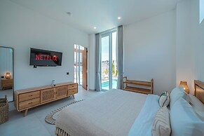 Villa Era