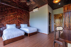 Halora Puluong Retreat