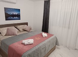 Dalmatia Apartments