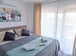 Dalmatia Apartments