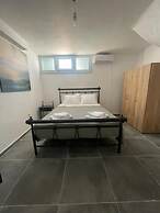 Aliki's apartments