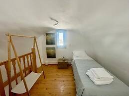 Aliki's apartments