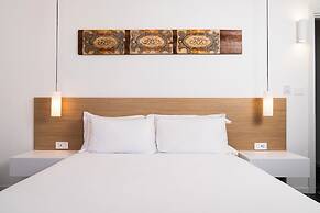 Skyline Boutique Hotel