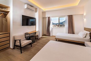Skyline Boutique Hotel