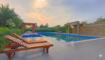 ASTORIA CORBETT RESORT