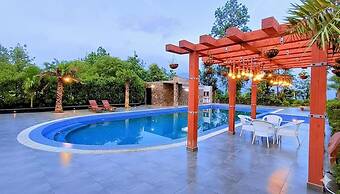 ASTORIA CORBETT RESORT