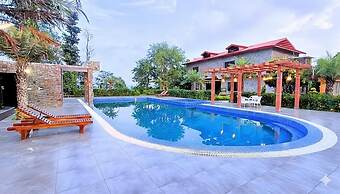 ASTORIA CORBETT RESORT