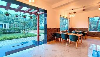 ASTORIA CORBETT RESORT