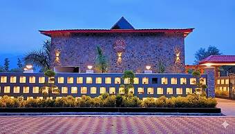 ASTORIA CORBETT RESORT