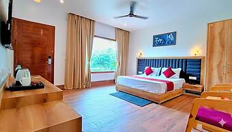 ASTORIA CORBETT RESORT