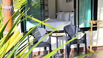 La Casa Bangtao Resort