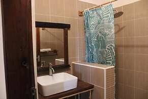 Tropical Sunset Boutique Hotel