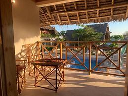 Tropical Sunset Boutique Hotel