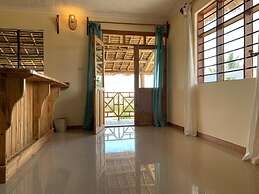 Tropical Sunset Boutique Hotel