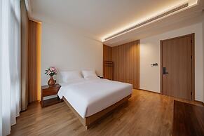 Twelve Travel Notes Song-style Homestay