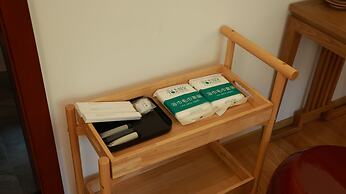 Twelve Travel Notes Song-style Homestay