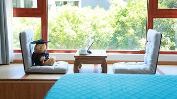 Twelve Travel Notes Song-style Homestay