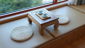 Twelve Travel Notes Song-style Homestay