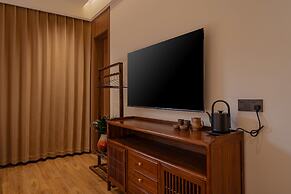 Twelve Travel Notes Song-style Homestay