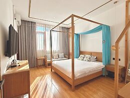 Twelve Travel Notes Song-style Homestay