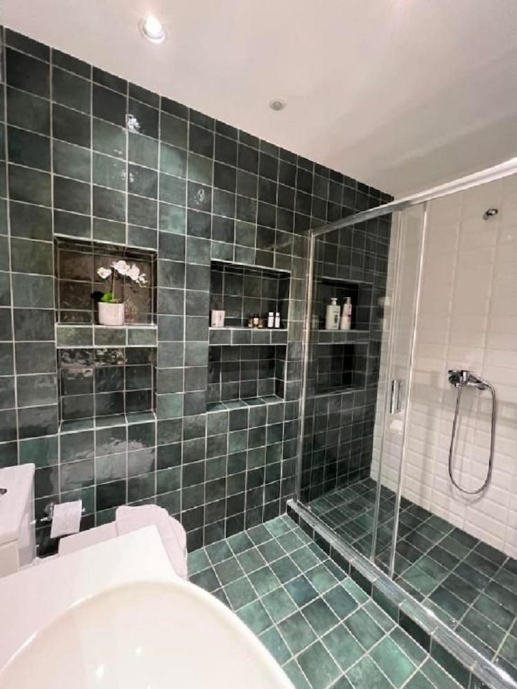 Crown Syntagma Apartment