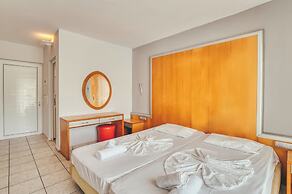 Mojo Hotel Zante