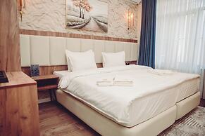 SM Luxury Hotel