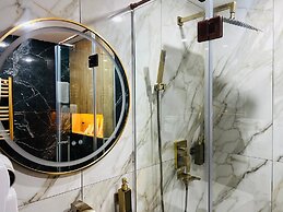 SM Luxury Hotel