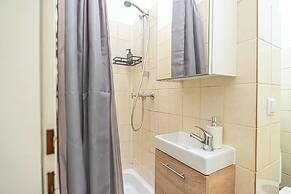 Comfortable 1BR Apartment Long Stays