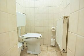 Comfortable 1BR Apartment Long Stays