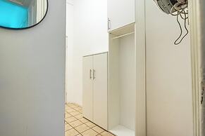 Comfortable 1BR Apartment Long Stays